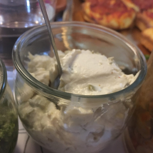 Ricotta con olive